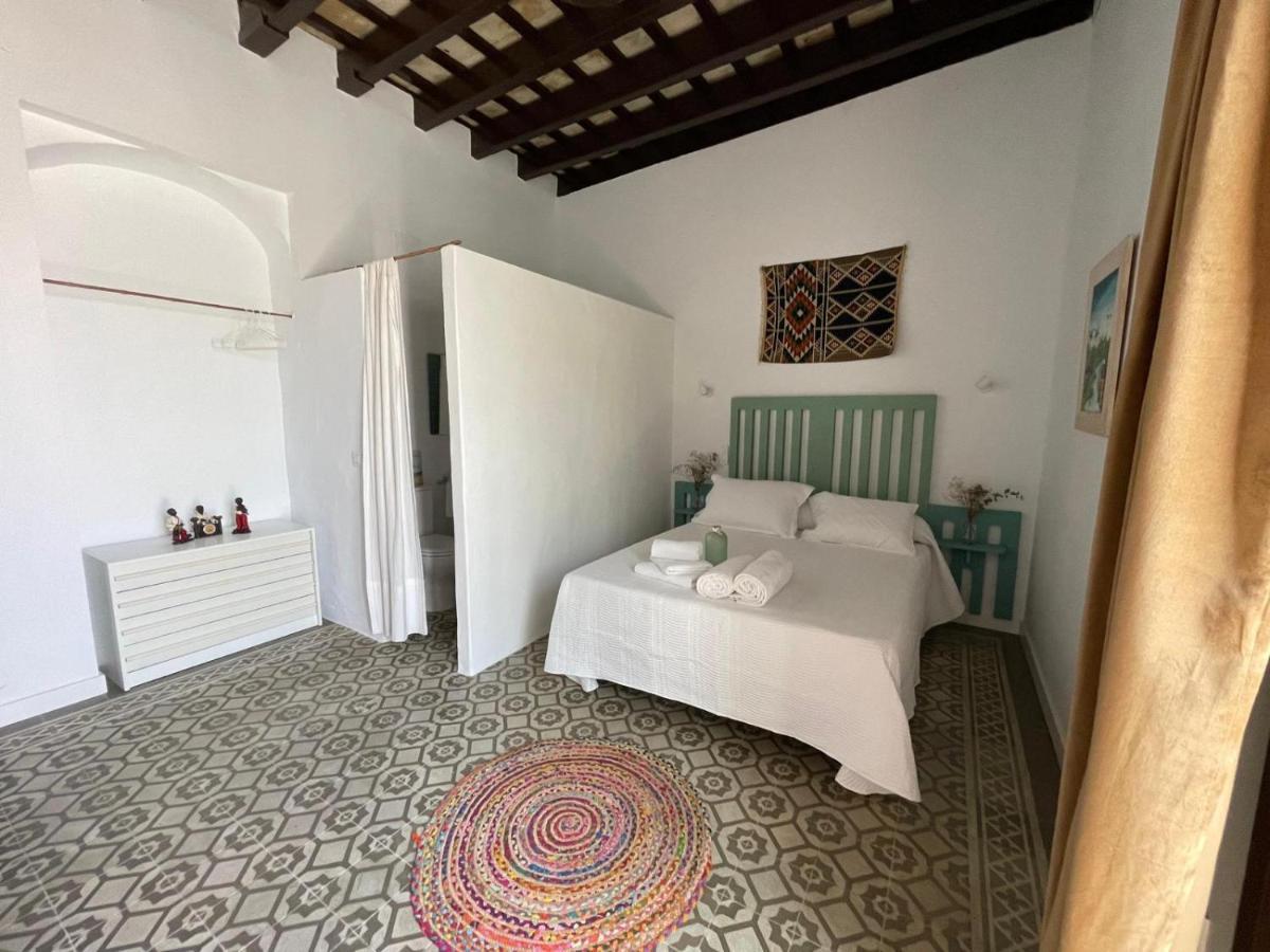 Dona Lola Rooms Conil De La Frontera Exterior photo