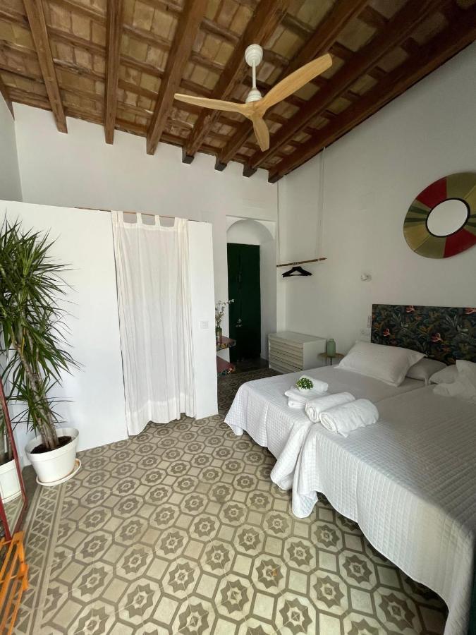 Dona Lola Rooms Conil De La Frontera Exterior photo