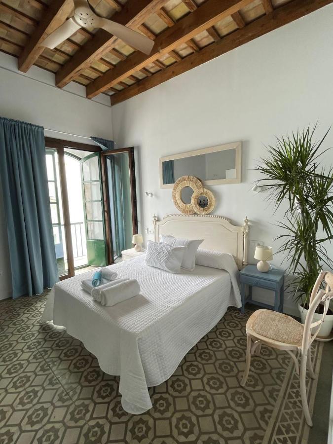 Dona Lola Rooms Conil De La Frontera Exterior photo