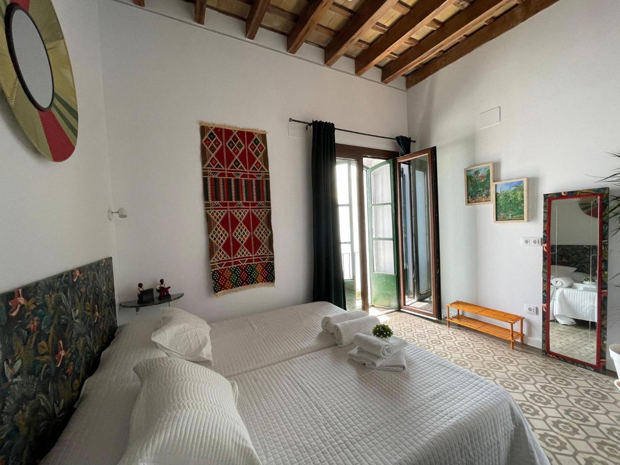 Dona Lola Rooms Conil De La Frontera Exterior photo