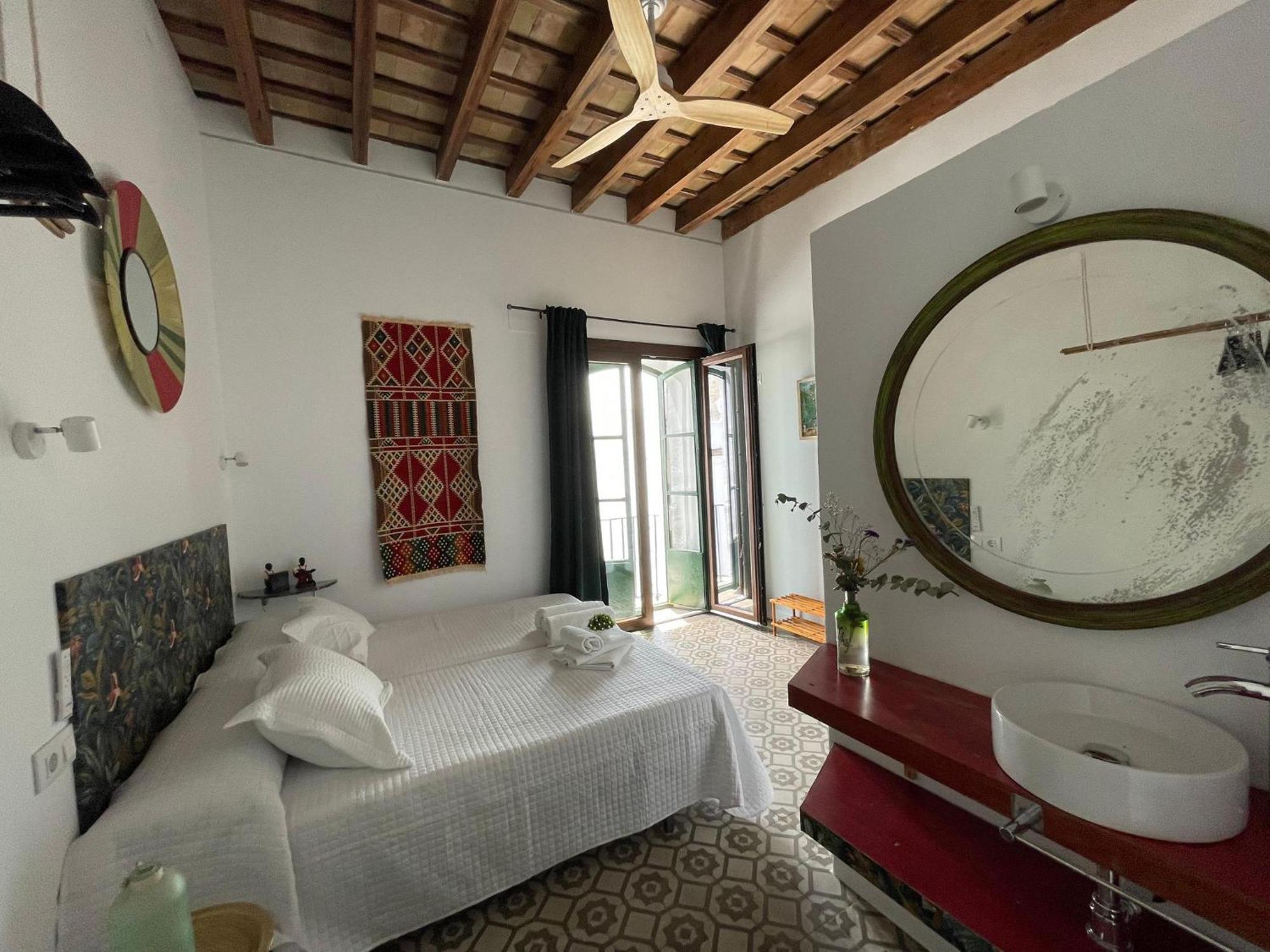 Dona Lola Rooms Conil De La Frontera Exterior photo